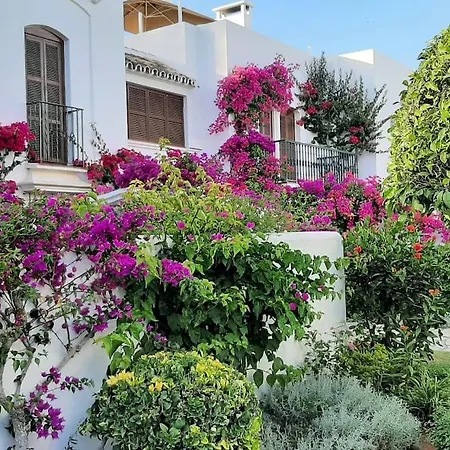 Casa Mercurio Villacana - Right By The Beach Daire